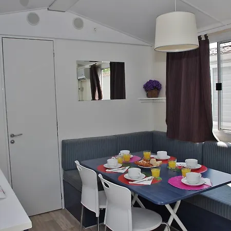 Happy Camp Mobile Homes In Camping Village Baia Paradiso Badesi Exterior photo