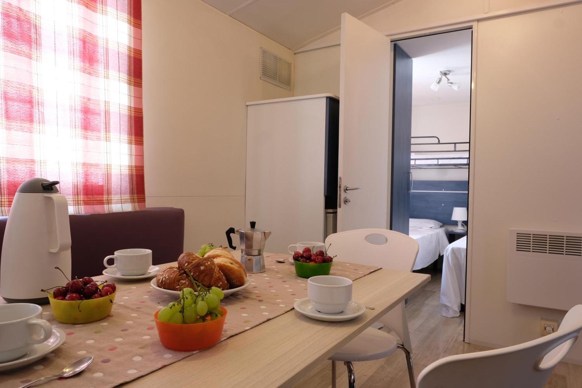 Camping Happy Camp Mobile Homes In Village Baia Paradiso Badesi