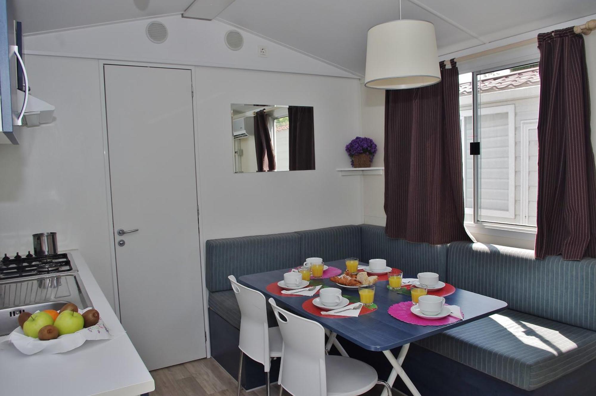Happy Camp Mobile Homes In Village Baia Paradiso * Badesi